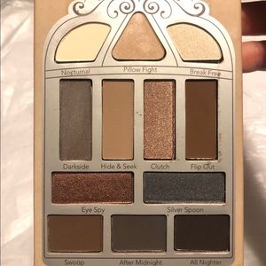 Pretty Vulgar Nightingale eyeshadow palette